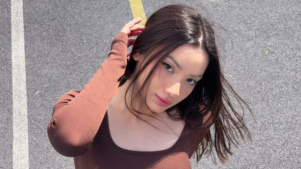 KiraBedlamy